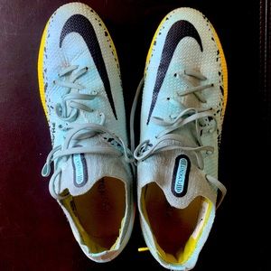 Nike Phantom Elite G2 Soccer Cleats